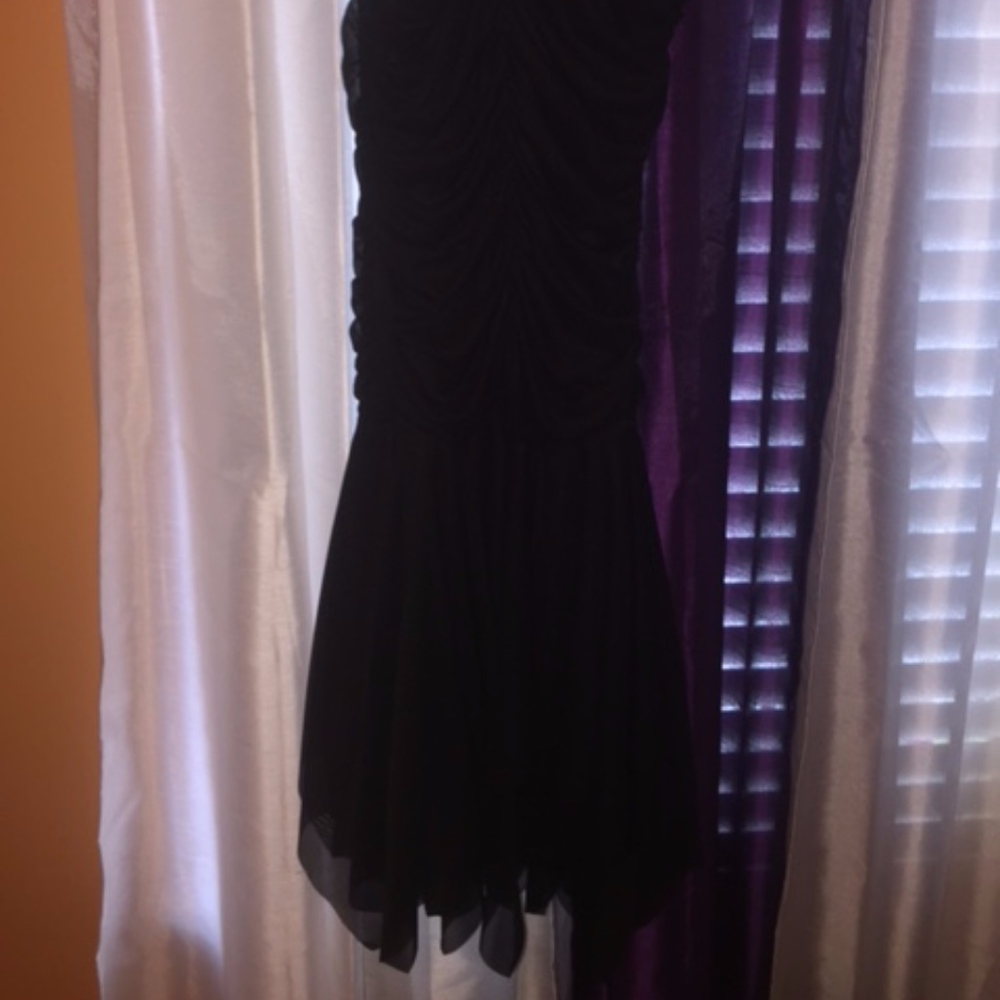 Black Ruffle Like Dress - Picture 3 of 4